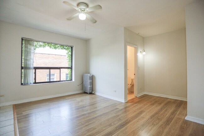 1628 W Morse Ave unit 315, Chicago, IL 60626 - photo 4