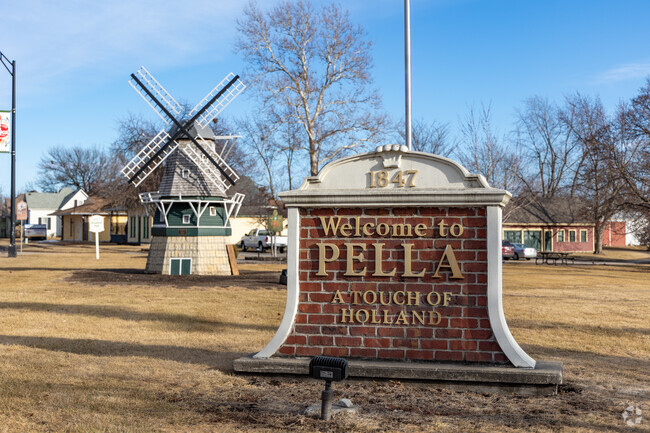 A welcoming small town, Pella advertises itself as a touch of Holland.