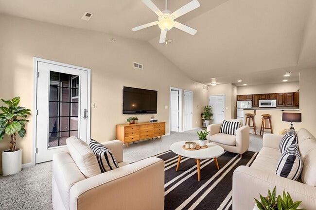 Pointe 28, Ankeny, IA 50023 - photo 3