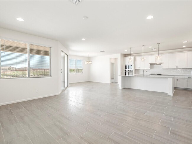 1535 E Cattle Graze Loop, Sahuarita, AZ 85629 - photo 7