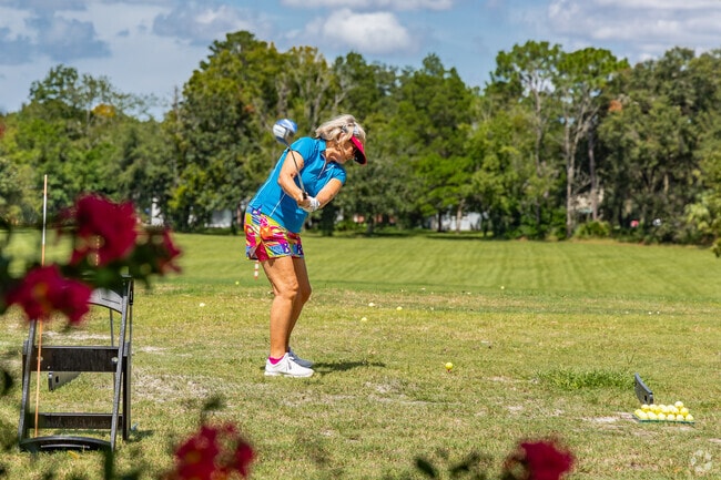 Sugarmill Woods Country Club has fun women's league golf during the week.
