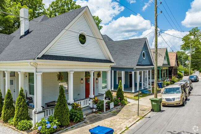 A row of 1920s bungalow homes in the Mechanicsville Neighborhood.