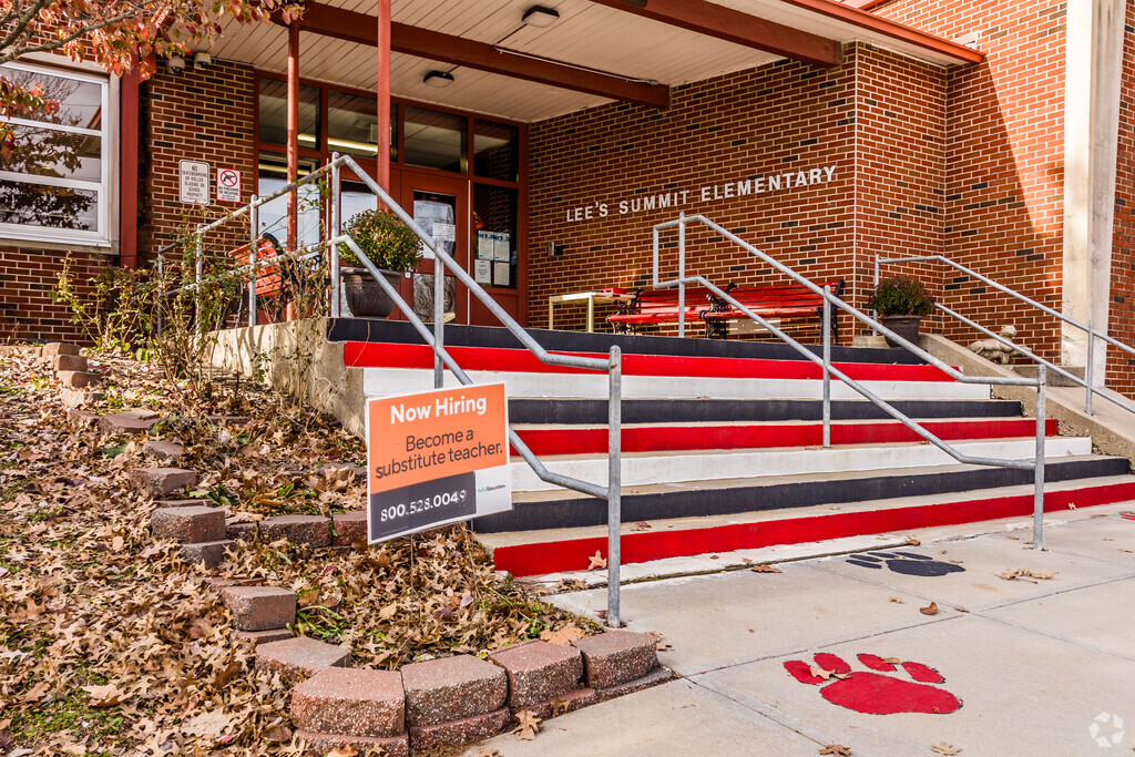 Grade school students may attend Lee's Summit Elementary School.