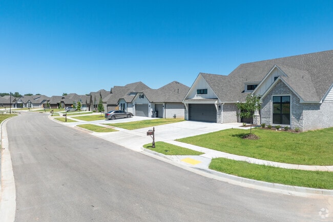 There are many new constructions available in North Bixby.