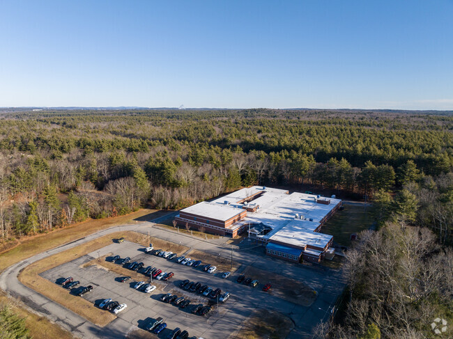 Litchfield Middle School in Litchfield, NH serves grades 6-8.