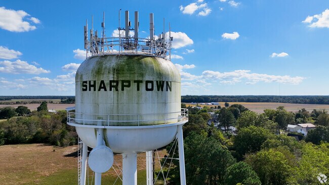 Sharptown_BG_1026804_101025_FINAL