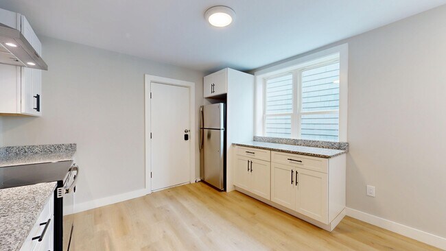 20 Trenton St unit 2, Boston, MA 02128 - photo 3
