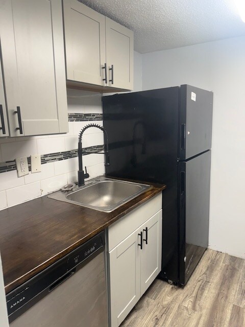 685 Wilson Blvd, Savannah, GA 31409 - photo 3