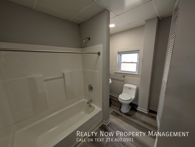 7501 Berry Ave unit 1, Cleveland, OH 44102 - photo 6