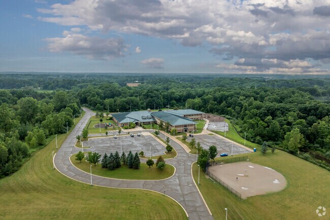 Ruahmah J. Hutchings Elementary offers a variety of programs that challenge children.