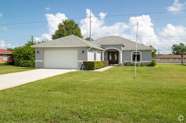 Sebring Hills residents take pride in keeping a nice lawn.