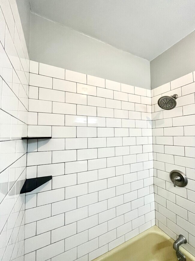 173 Bluff Ave unit First Floor, Cranston, RI 02905 - photo 4