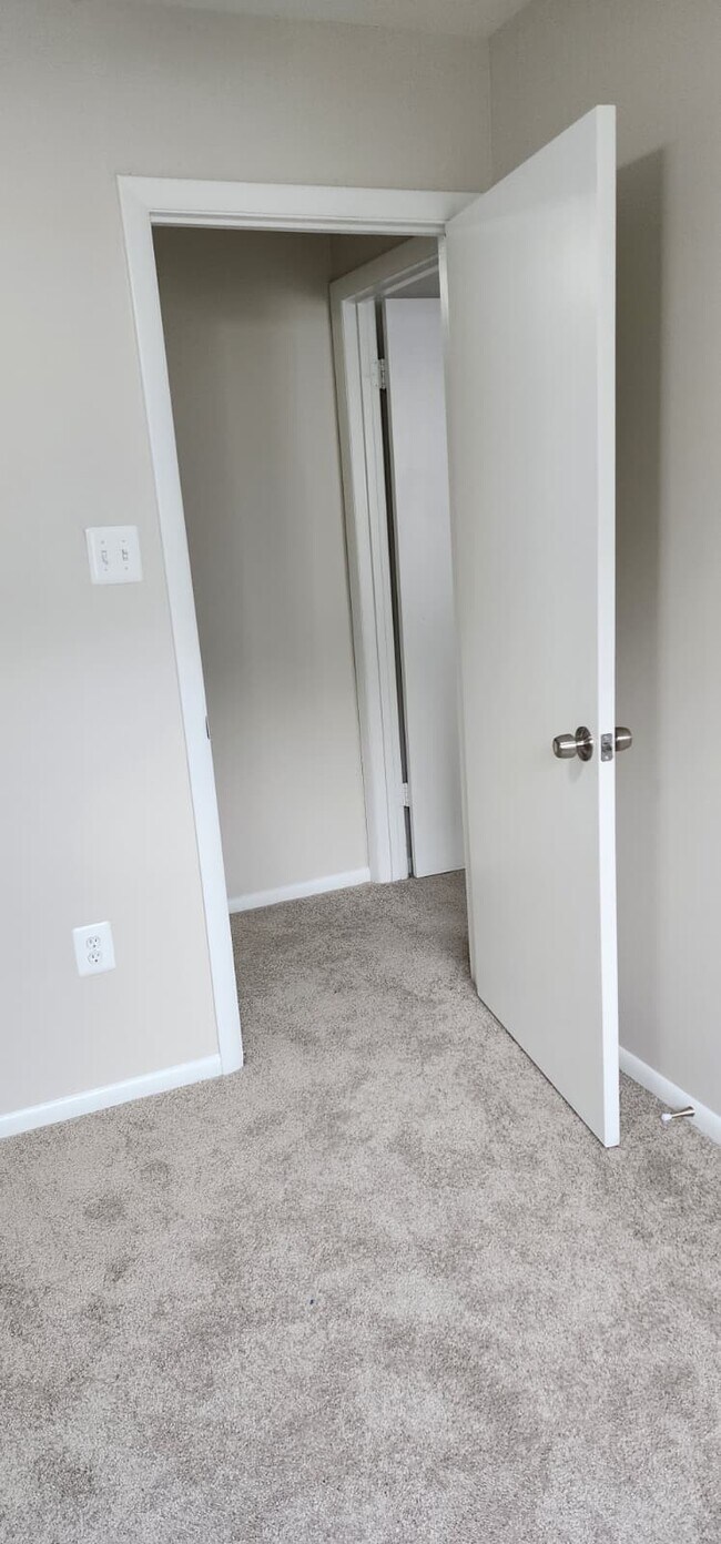 5842 Holly Hock Place, Frederick, MD 21703 - photo 4