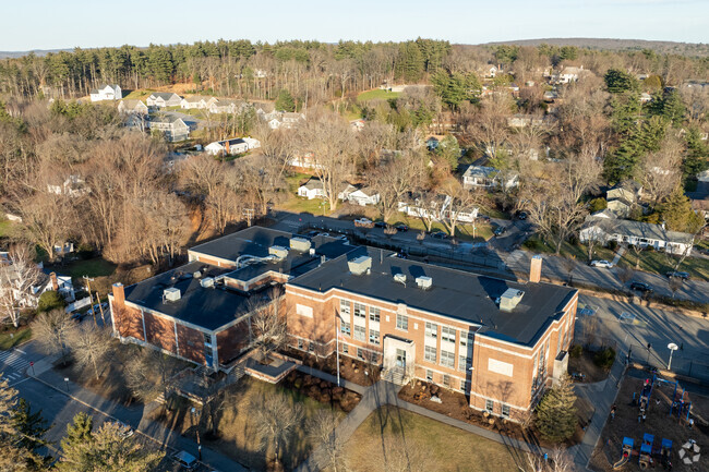 Webster Elementary School is a public school in Manchester.