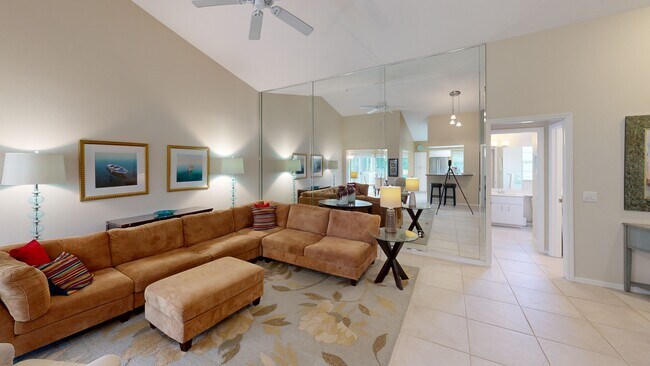 805 Montrose Dr unit 203, Venice, FL 34293 - photo 2