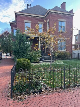 1114 Bidwell St Unit 4, Pittsburgh, PA 15233