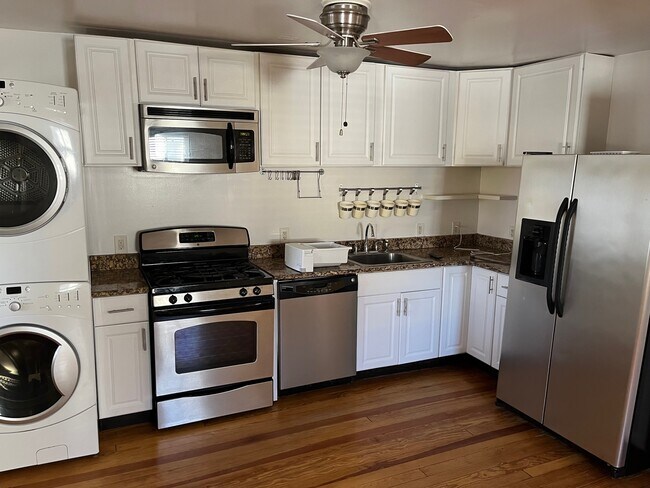 619 Caroline St unit 619.5, Fredericksburg, VA 22401 - photo 5