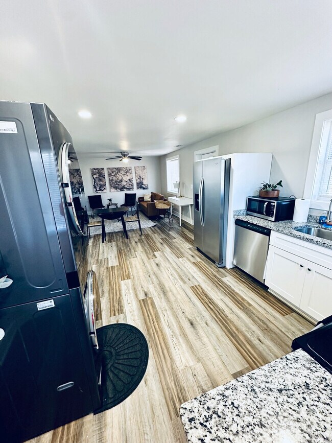 9 Cedar Lane Rd unit ID1234769P, Greenville, SC 29601 - photo 3