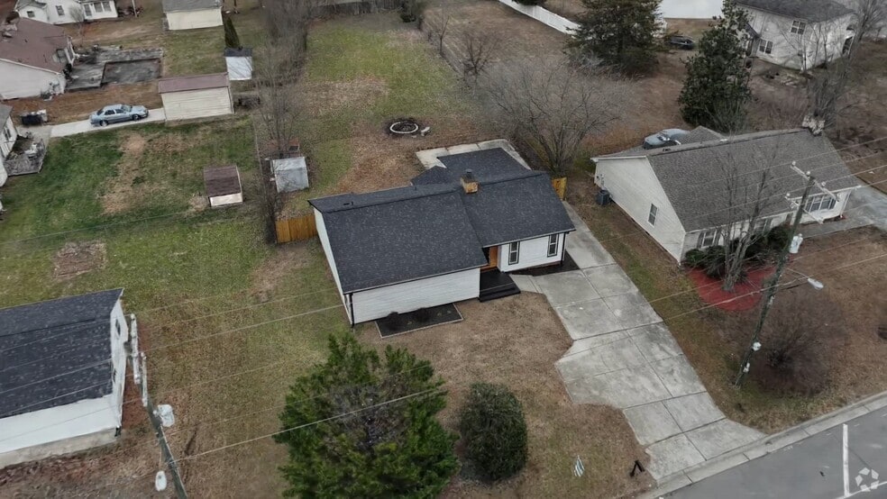 303 E Vandalia Rd, Greensboro, NC 27406 - photo 2