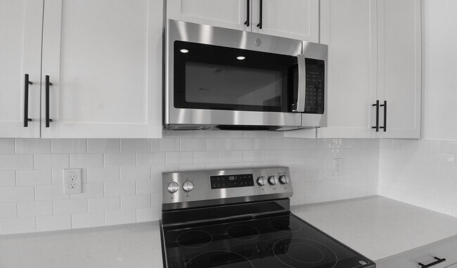 159 Waterstone Loop, Tavares, FL 32778 - photo 6