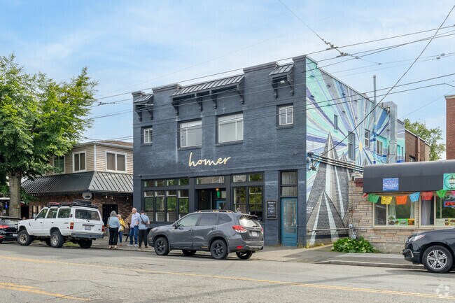 The Homer is a popular and trendy restaurant for those looking for finer dining.