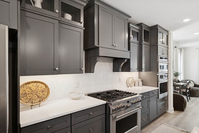 Gallery Park at Westfields, Montauk Plan unit 36452359, Chantilly, VA 20151 - photo 4