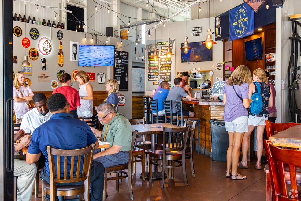 Neighborhood_Sterling Hills_V1_120423