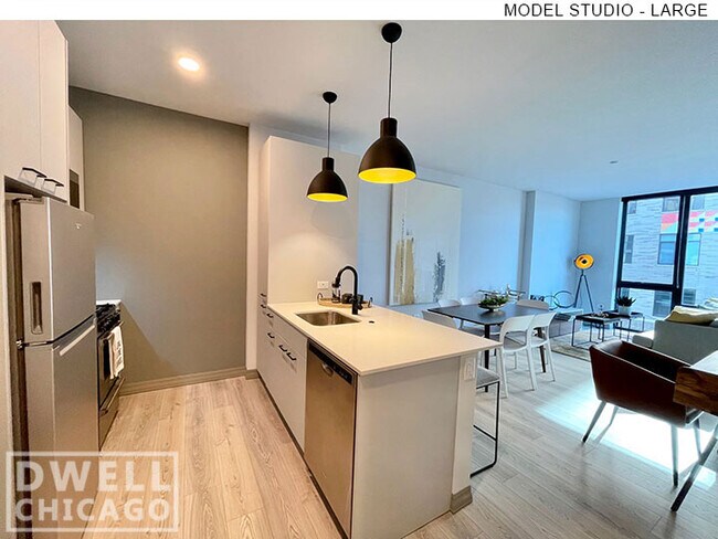 2145 N Elston Ave unit 2, Chicago, IL 60614 - photo 4