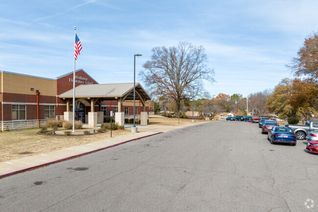 The circle drive at Westhaven Elementary in Memphis makes drop-off and pick-up time effortless.