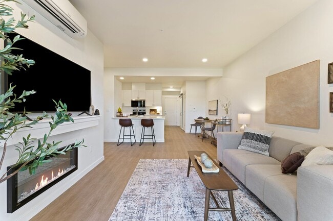 Bridgewater Apartments, Bend, OR 97702 - photo 2