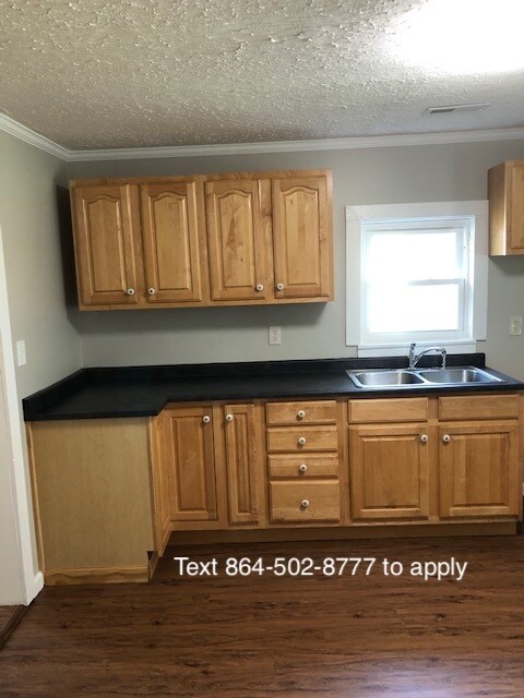 1910 Martin Ave, Anderson, SC 29625 - photo 5