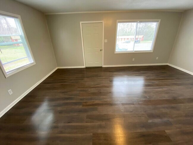 101 Mckellar Ct unit 1, Greenwood, SC 29649 - photo 6