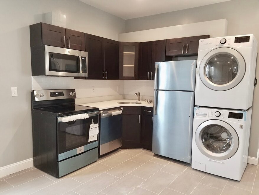 424 Bowdoin St unit 1, Dorchester, MA 02122 - photo 1