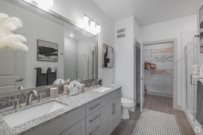 2BR, 2BA - 1,181SF - Primary Bathroom