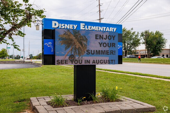 Disney Elementary was once part of the independent Kickapoo school disctrict.