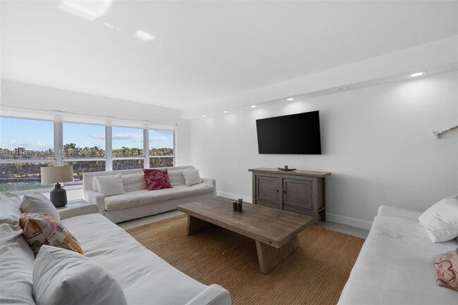 Blair House, Bay Harbor Islands, FL 33154 - photo 3