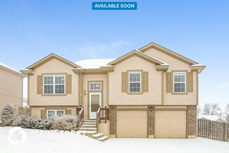 1600 NW High View Dr, Grain Valley, MO 64029