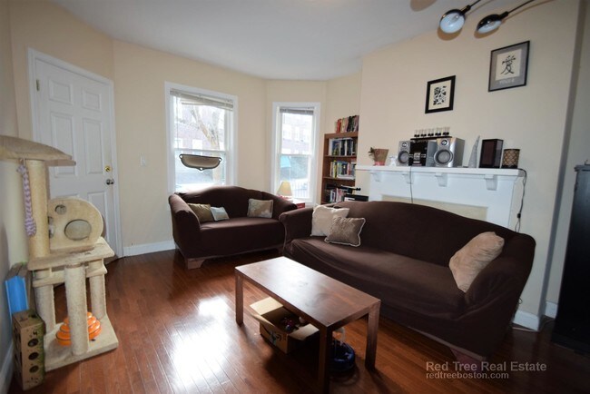 93 Kilsyth Rd unit 1, Brighton, MA 02135 - photo 4