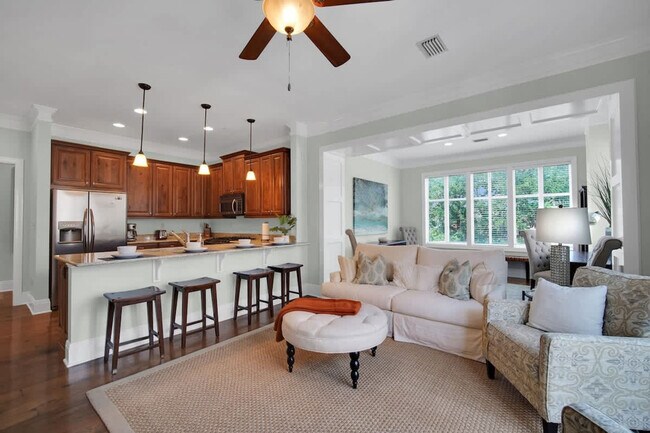 165 W Bay St unit ID1244806P, Savannah, GA 31401 - photo 2