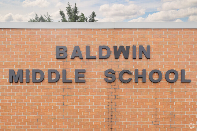 Baldwin Middle School in Baldwin, NY serves students in 
grades 6-8.