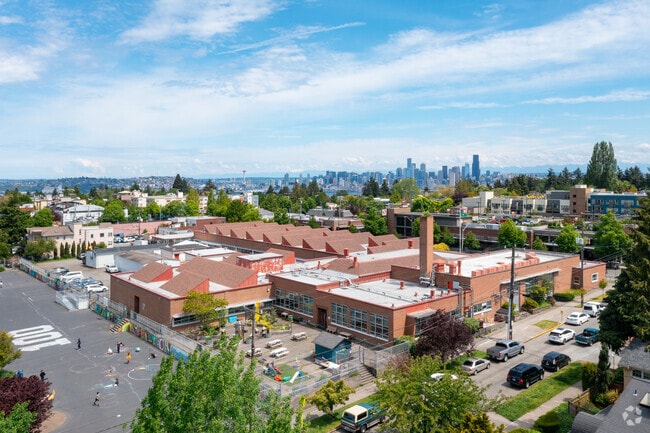 There are approximately 457 students at Lafayette Elementary School in North Admiral.