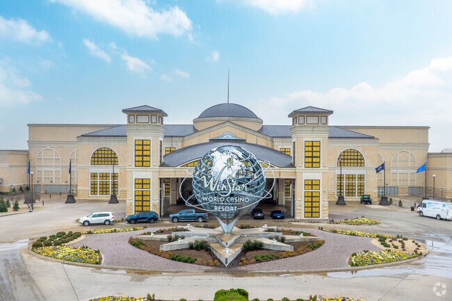 Just fifteen minutes north of Gainesville is Windstar World Casino in Oklahoma.