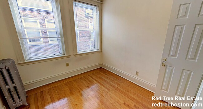 16 Queensberry St unit 44, Boston, MA 02215 - photo 7