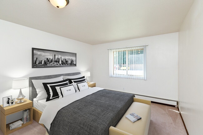 1 and 2 Bedroom Bedrooms