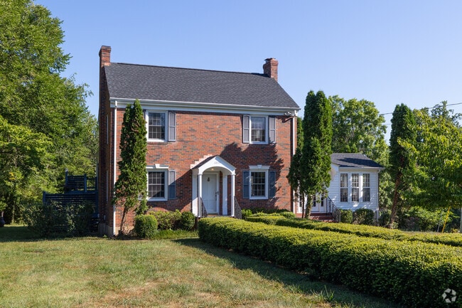 Colonial style homes can be found all throughout Greater Deyerle.