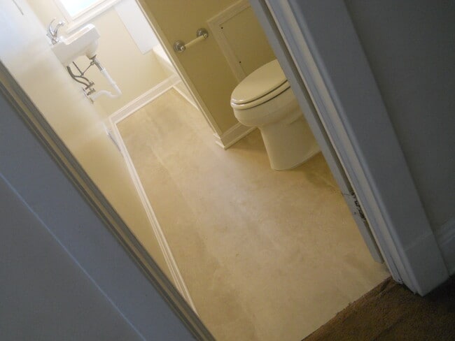 1498 Winchester Ave unit 4, Lakewood, OH 44107 - photo 5