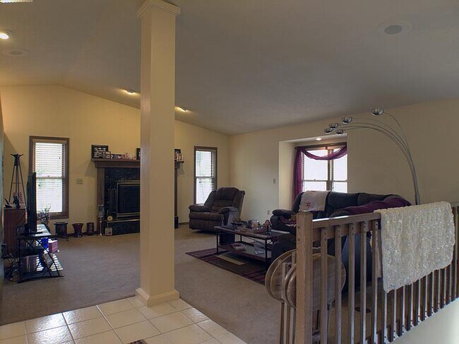 2509 Thomas Ct, Onalaska, WI 54650 - photo 6