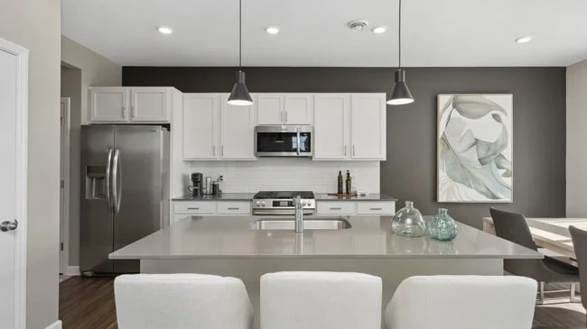 10520 Harbor Ln N, Maple Grove, MN 55369 - photo 2