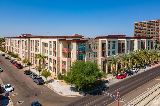 Elevation on Central, Phoenix, AZ 85012 - photo 2