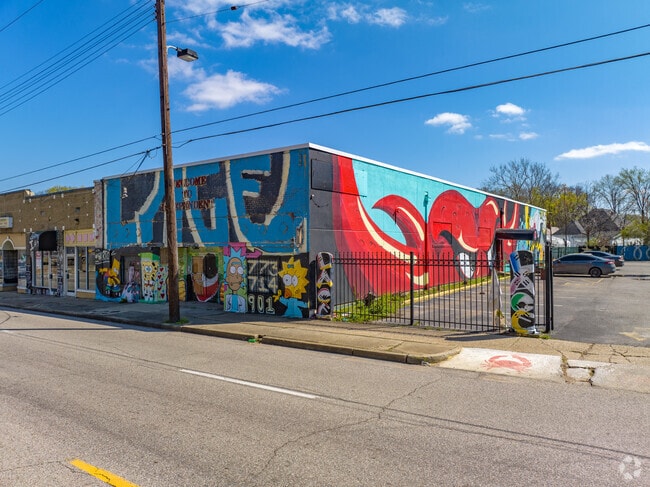 Straight Drop Seafood is an Uptown Memphis Staple